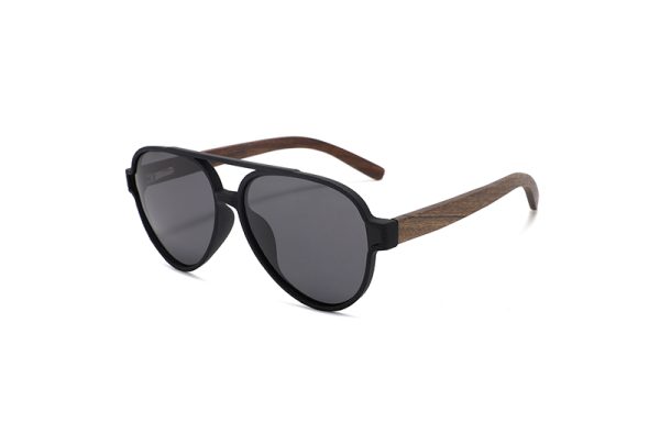 fashionable-lightweight-wooden-sunglasses